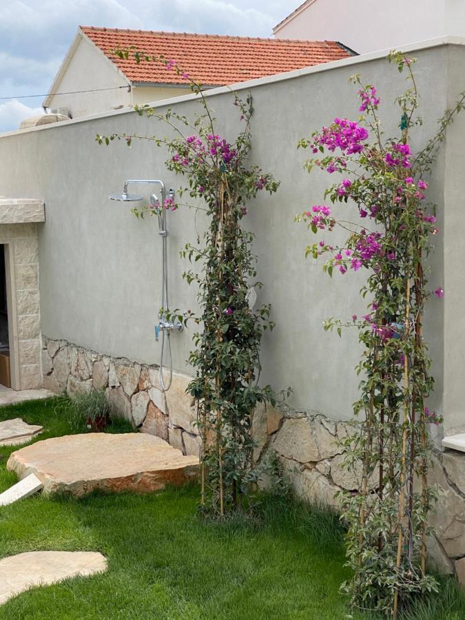 Villa Mediterra Garden & Pool Bol Exterior photo